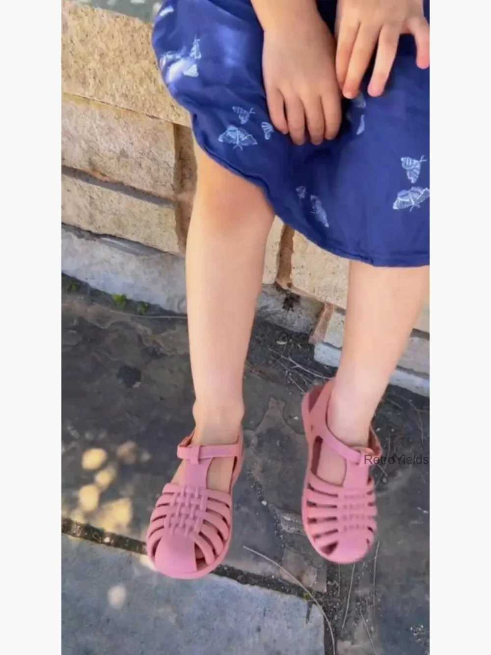 Kids Soft Jelly Sandals Closed Toe Anti-Slip Recycled Easy On Off Summer Beach